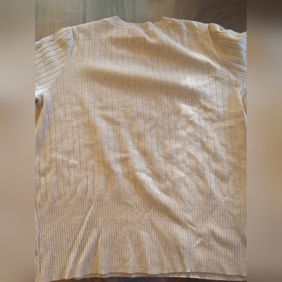 Liz Claiborne Sweater with Gold Buttons - Picture 4 of 4